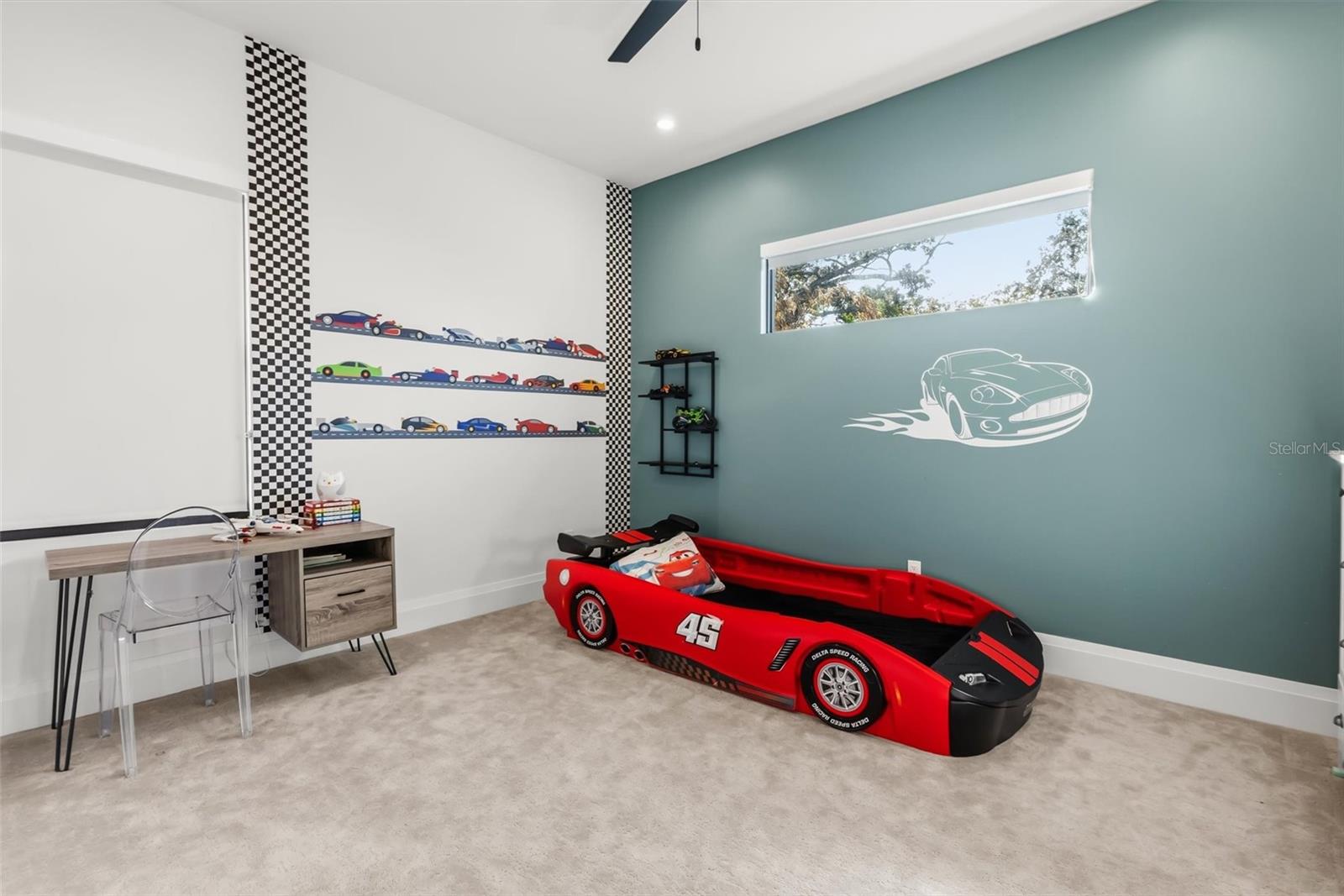 Image 46 of 55 For 3316 Helen Avenue