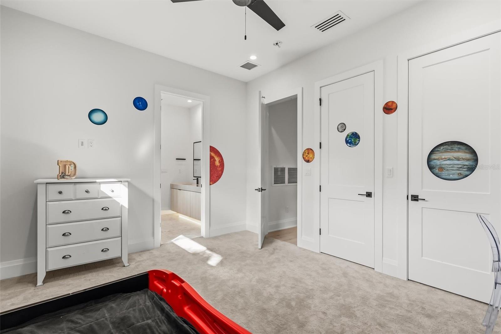 Image 47 of 55 For 3316 Helen Avenue