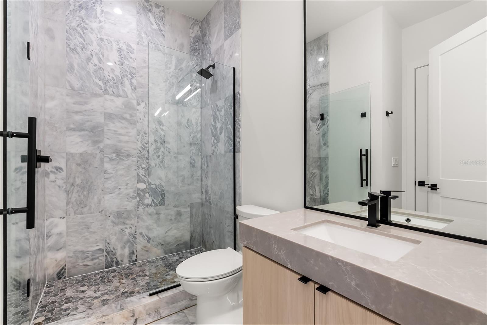 Image 48 of 55 For 3316 Helen Avenue