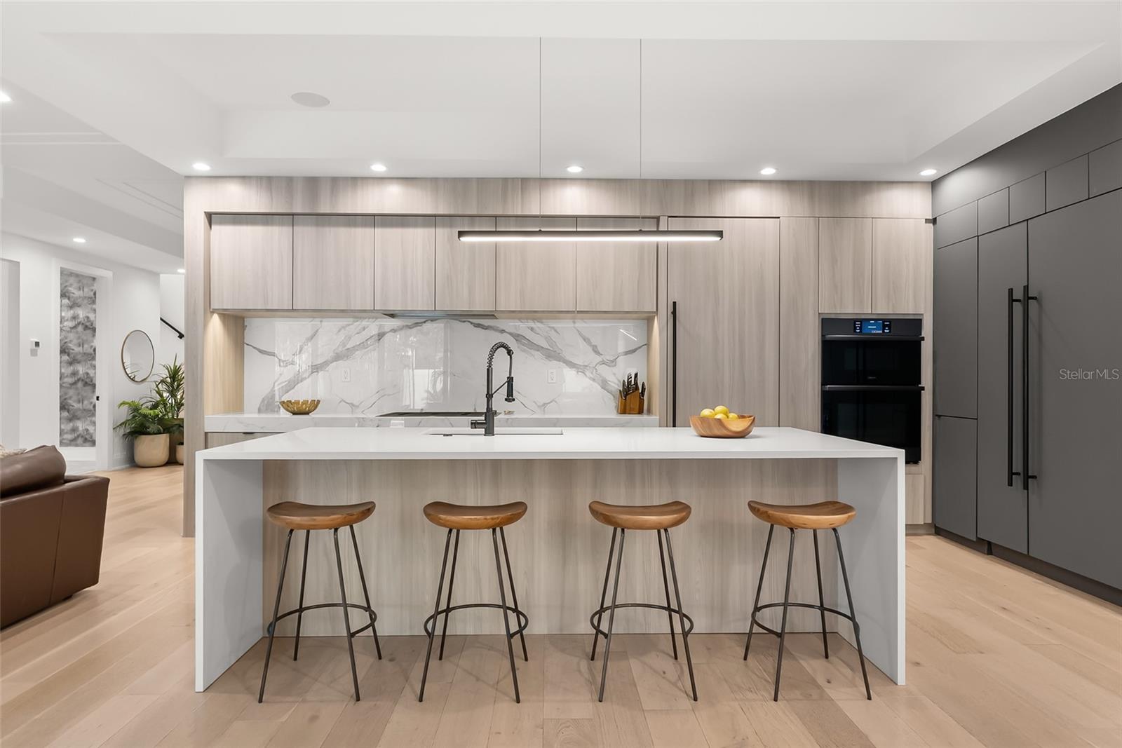 Image 9 of 55 For 3316 Helen Avenue