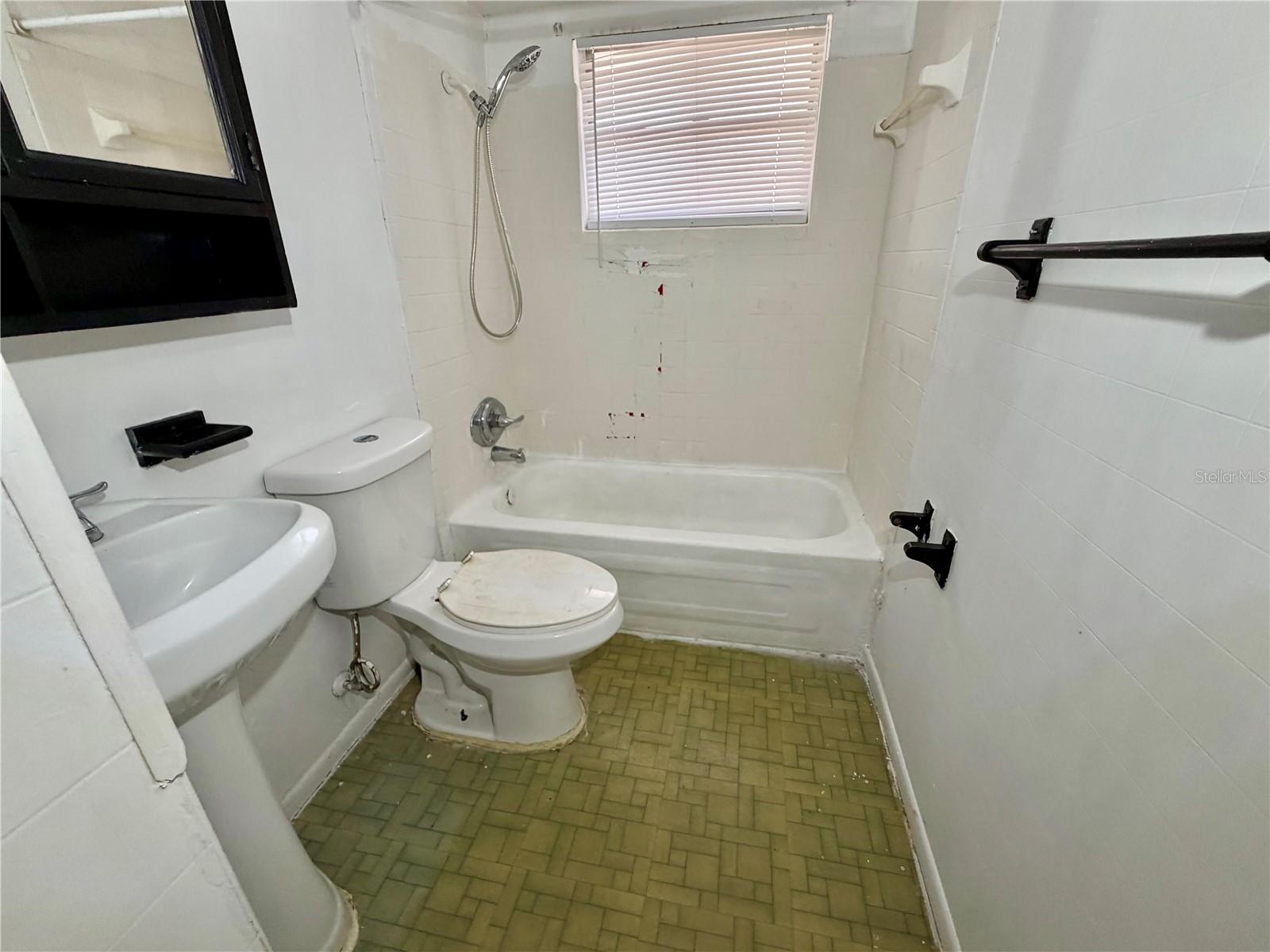 Image 17 of 24 For 3701 20th Avenue