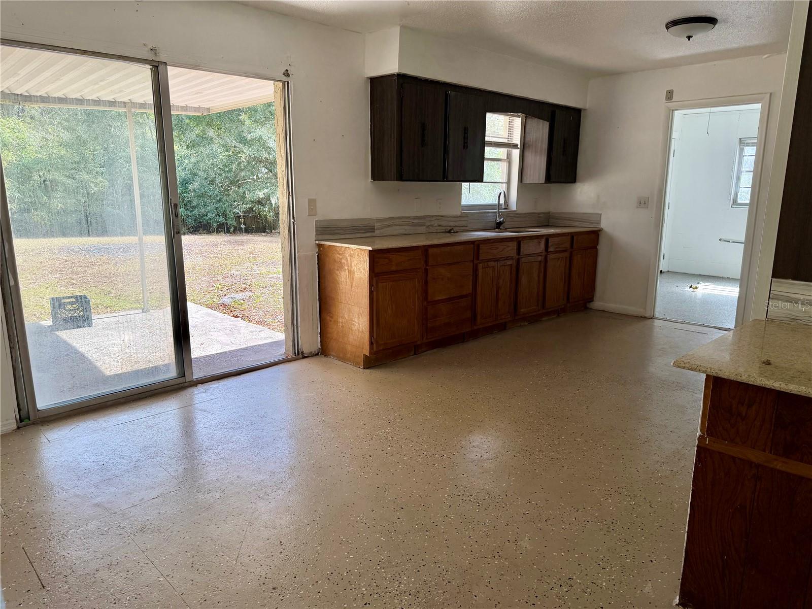 Image 9 of 24 For 3701 20th Avenue