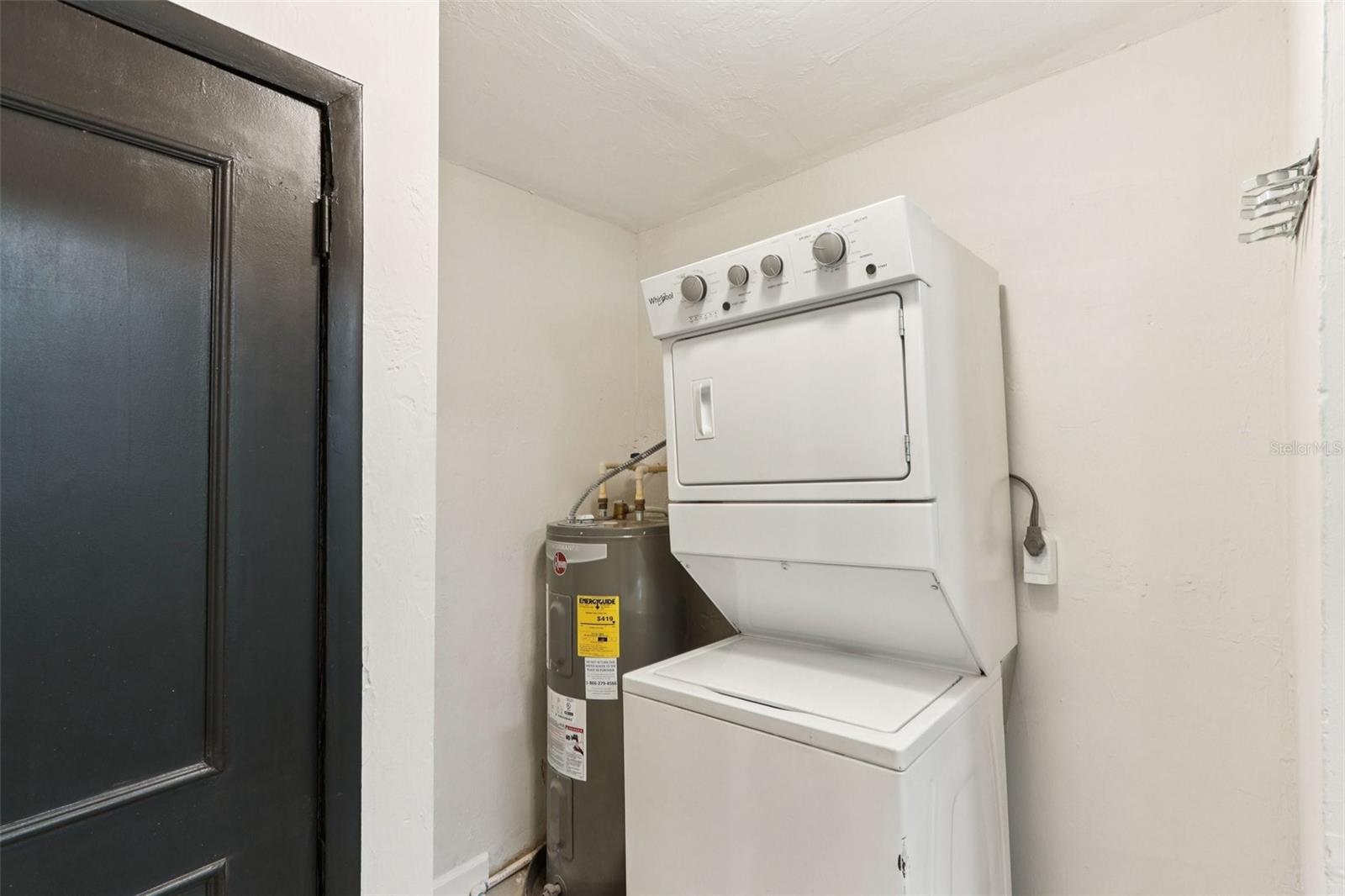 Image 9 of 20 For 1623 16th Way