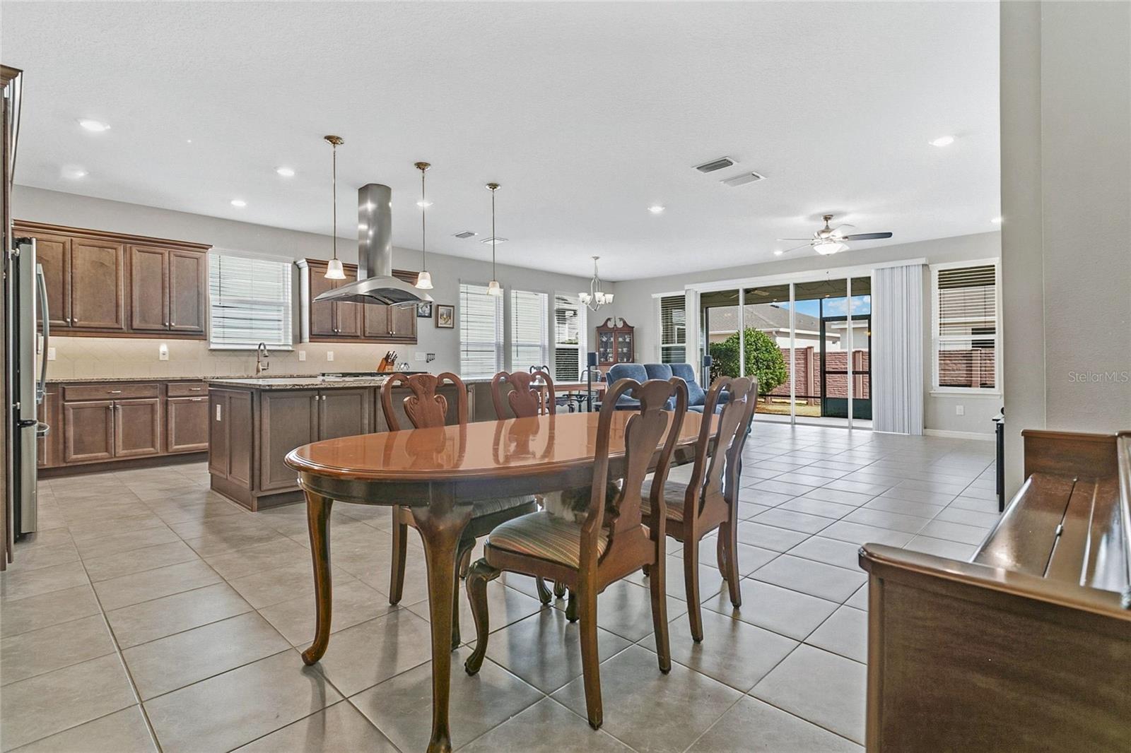 Image 7 of 23 For 4339 56th Court