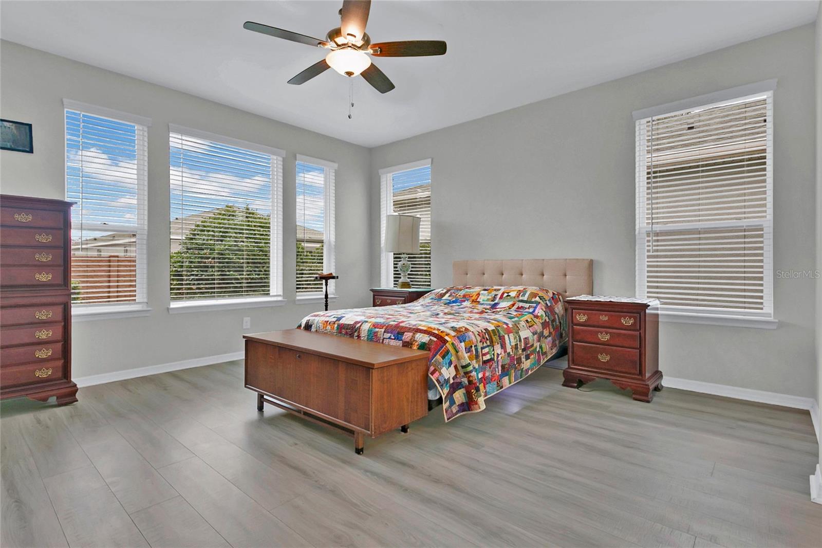 Image 8 of 23 For 4339 56th Court