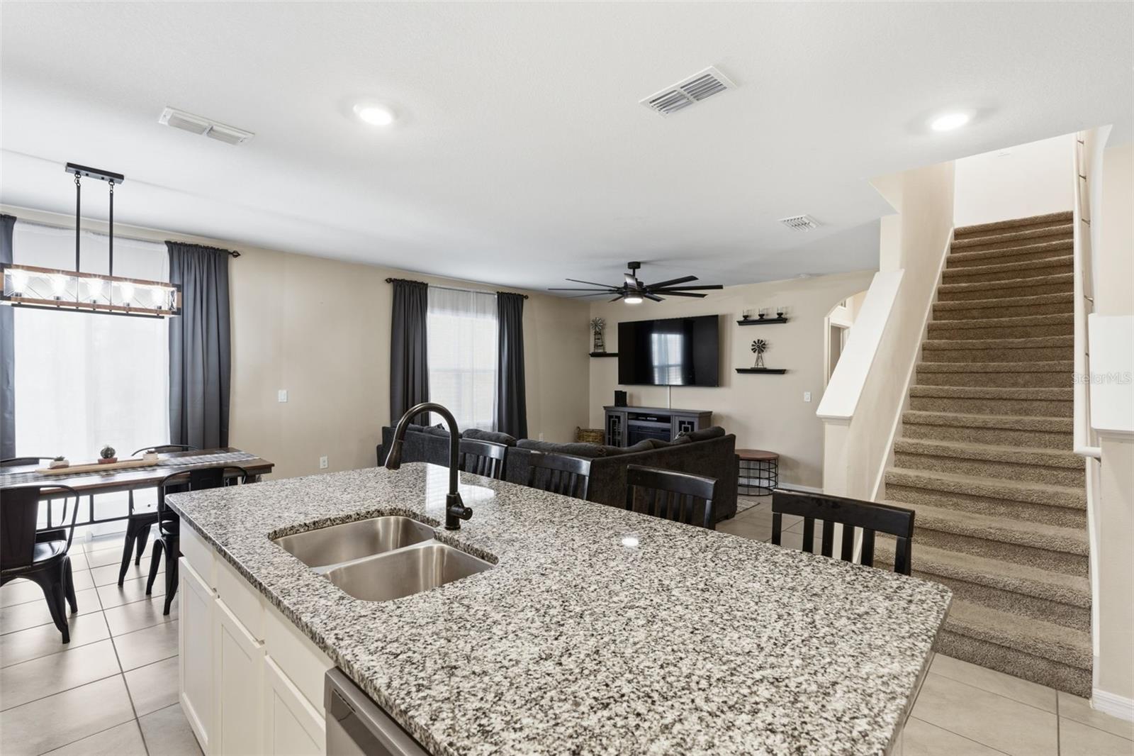 Image 11 of 38 For 803 Baylor Drive