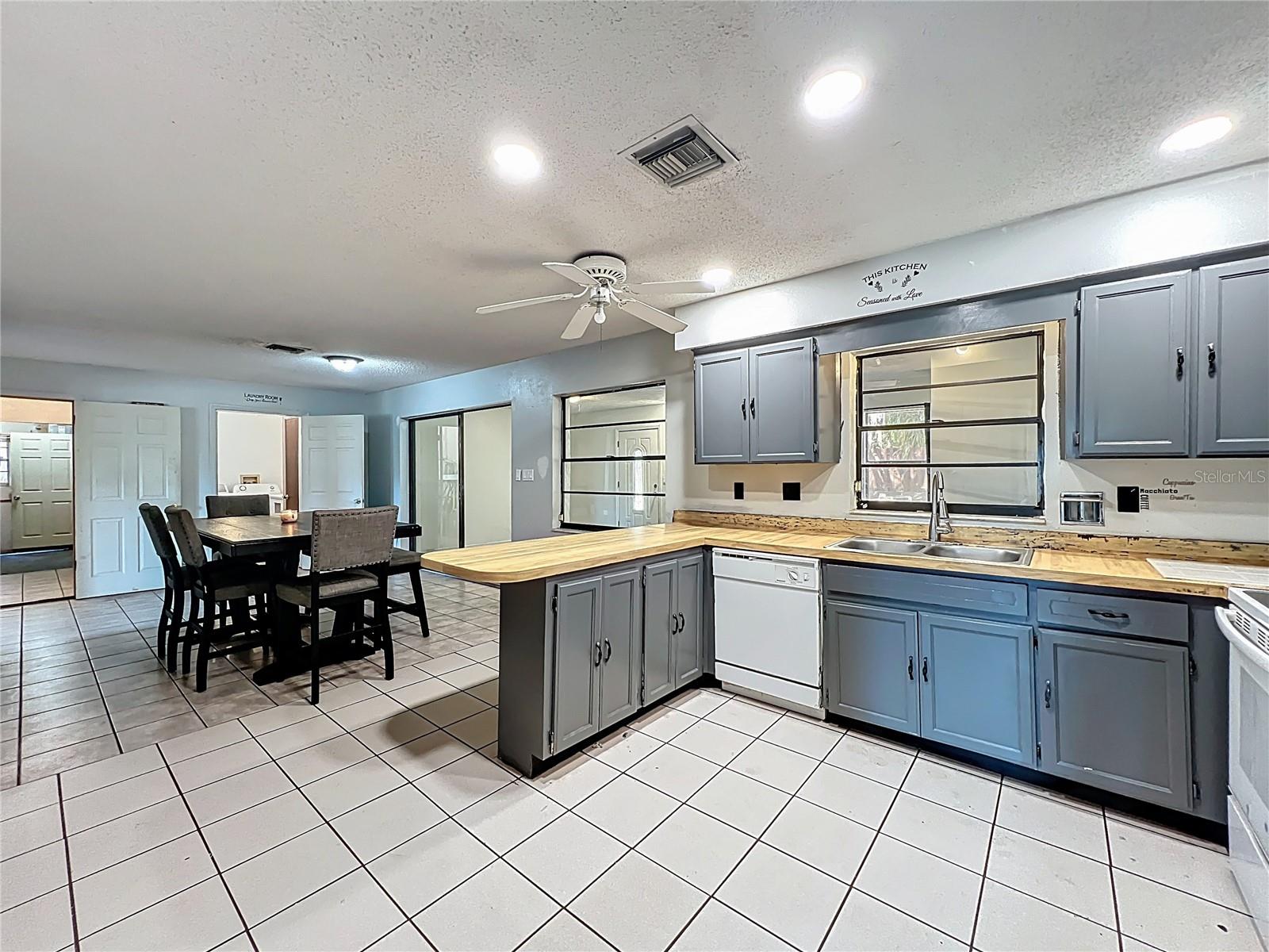 Image 12 of 29 For 1029 Michelle Court