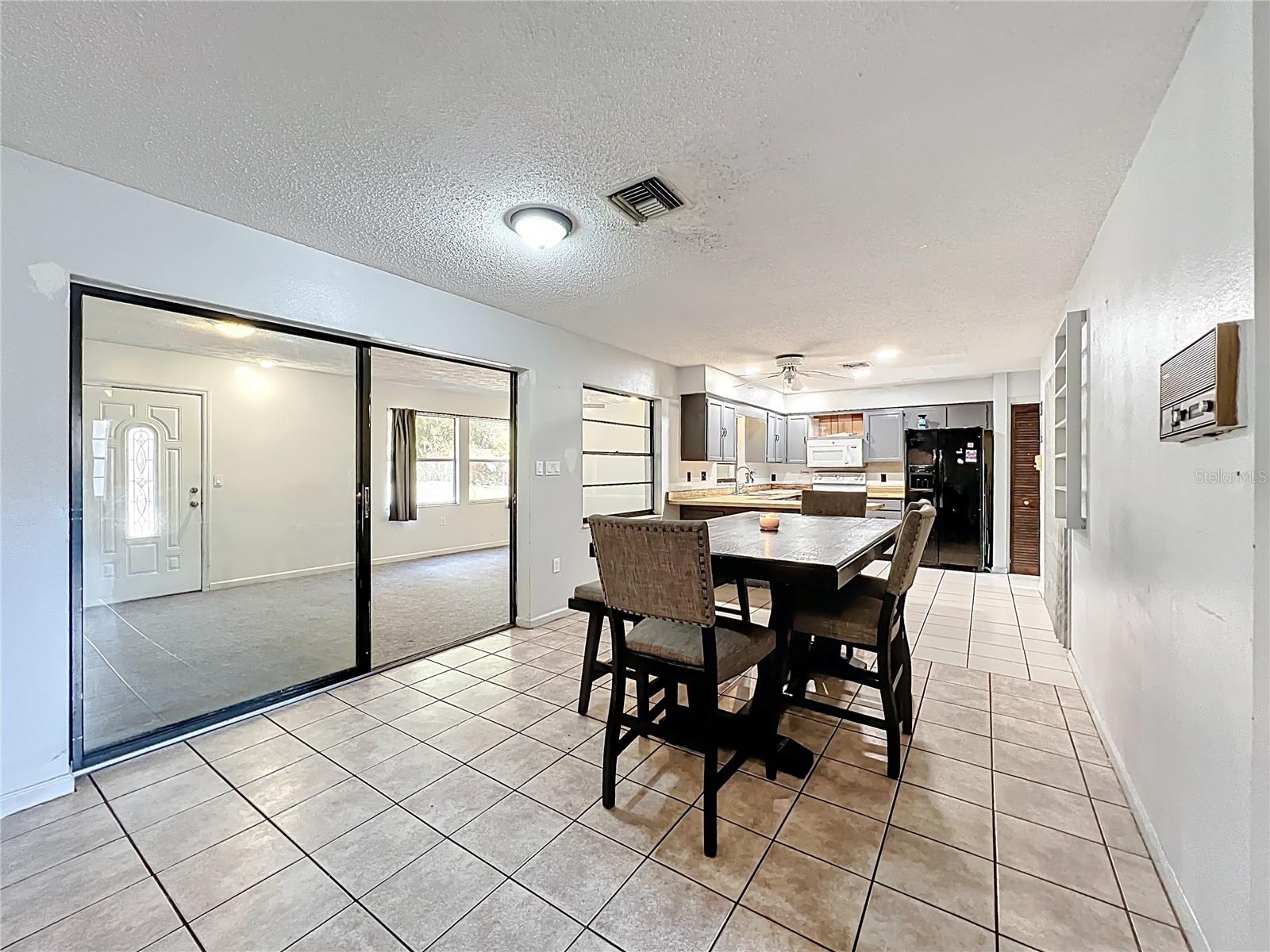 Image 14 of 29 For 1029 Michelle Court