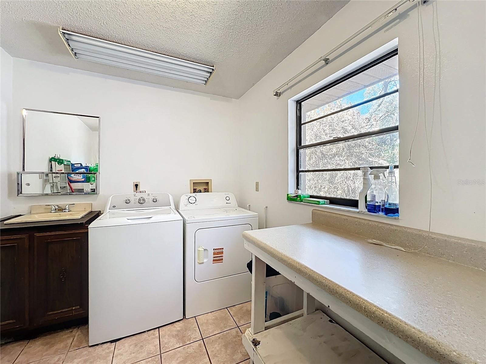 Image 22 of 29 For 1029 Michelle Court