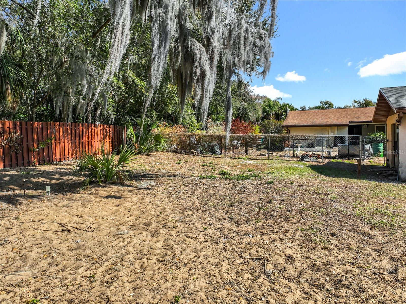 Image 25 of 29 For 1029 Michelle Court