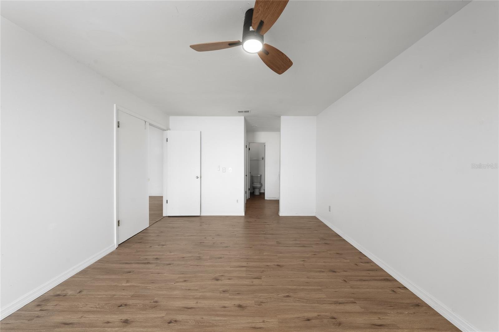 Image 10 of 23 For 126 Dahlia Village Circle 82