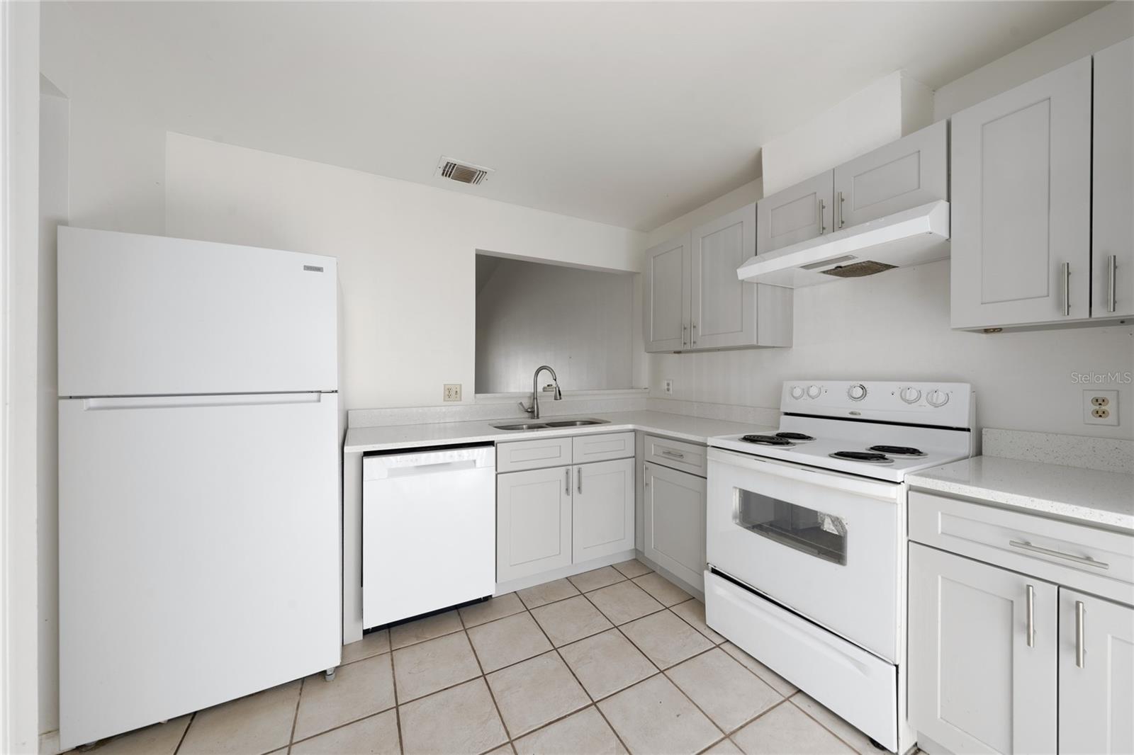 Image 18 of 23 For 126 Dahlia Village Circle 82