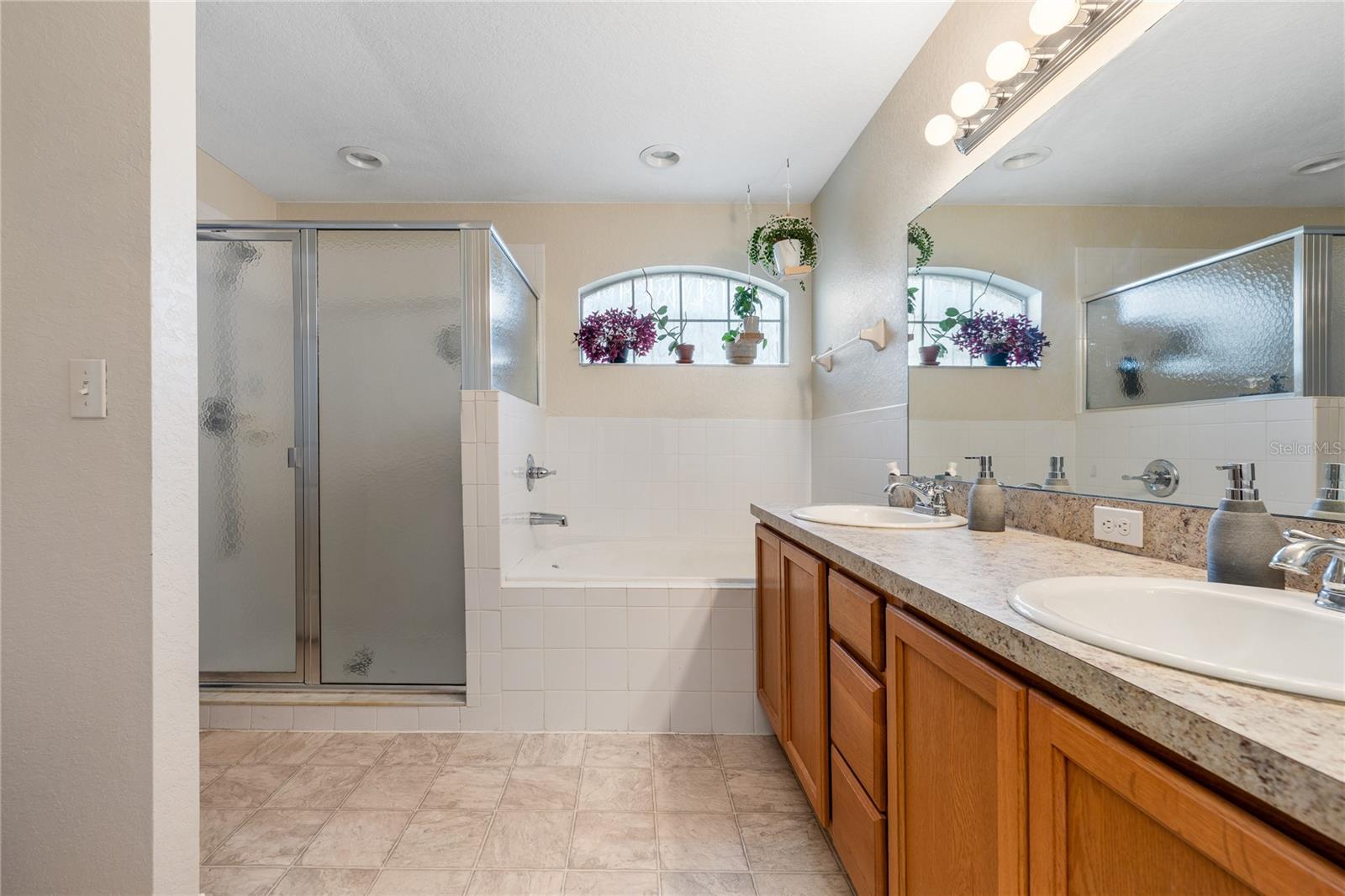 Image 11 of 18 For 1131 Highland Meadows Street