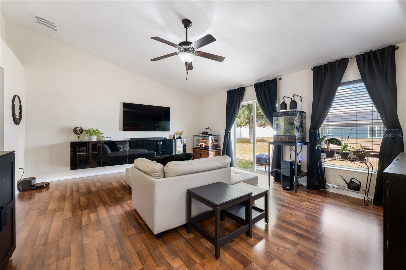 Image 3 of 18 For 1131 Highland Meadows Street