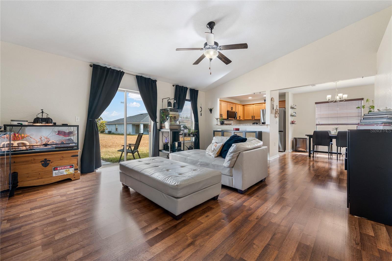 Image 4 of 18 For 1131 Highland Meadows Street