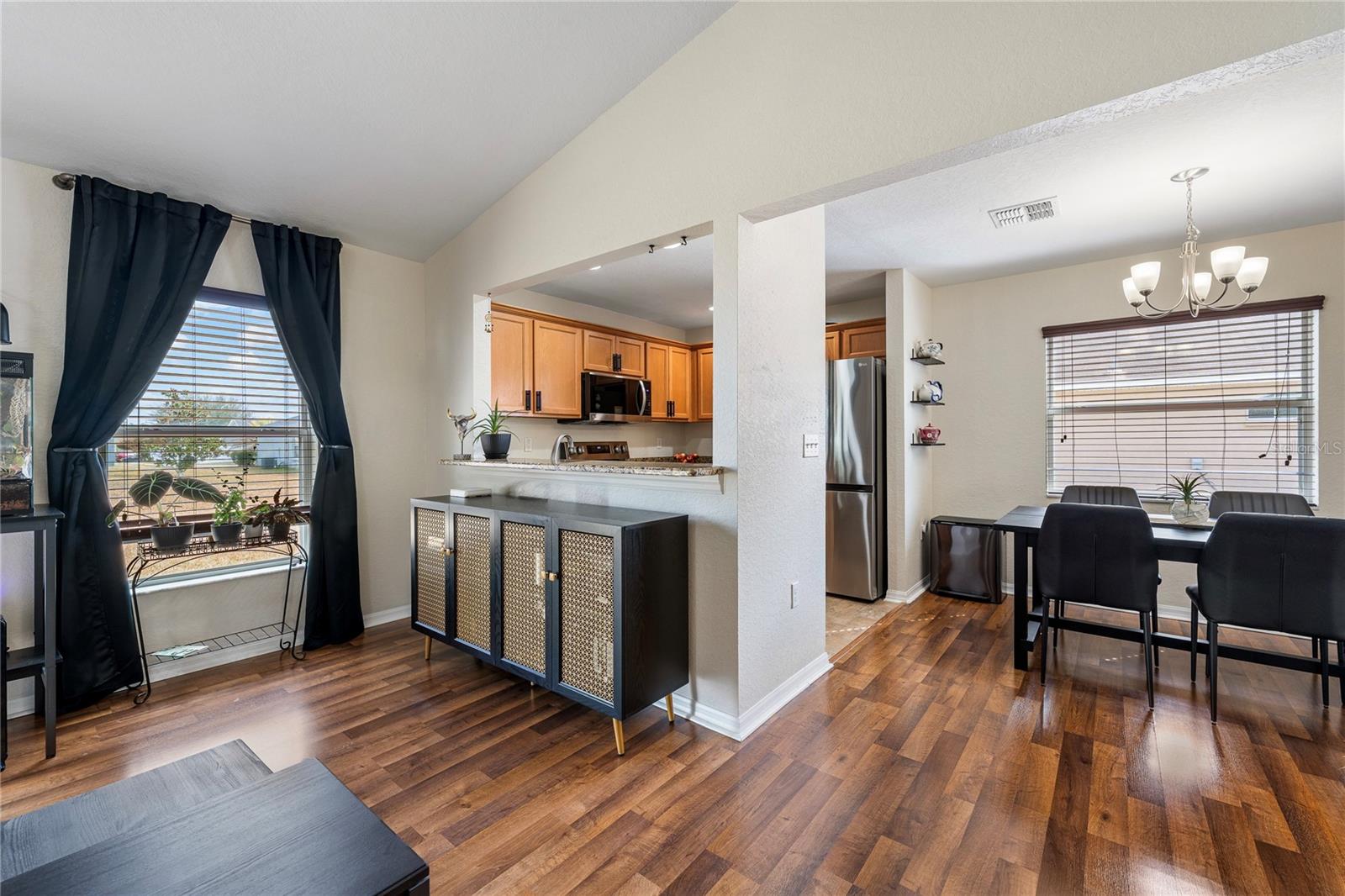 Image 7 of 18 For 1131 Highland Meadows Street