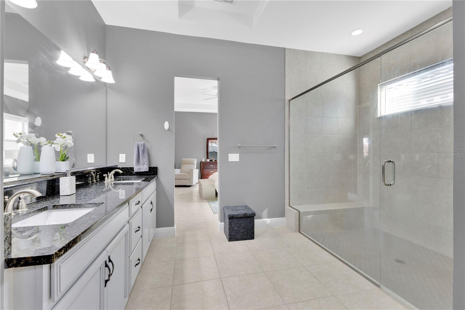 Image 18 of 59 For 13321 Oakenshaw Lane