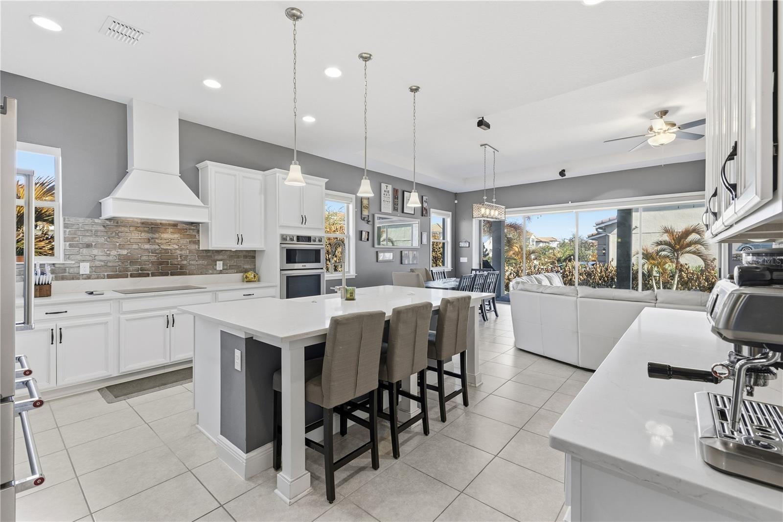 Image 6 of 59 For 13321 Oakenshaw Lane