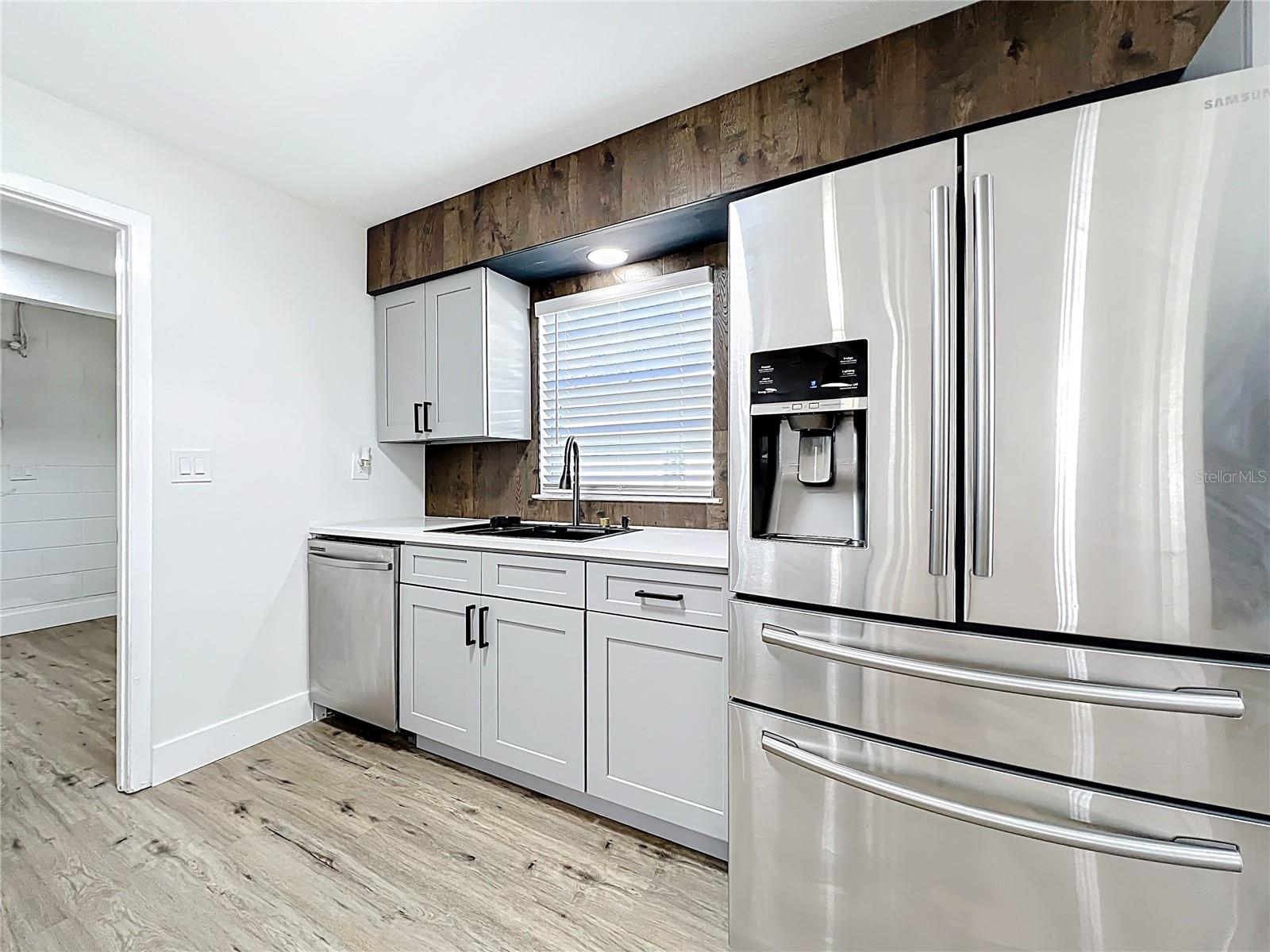 Image 12 of 55 For 615 Hillcrest Avenue