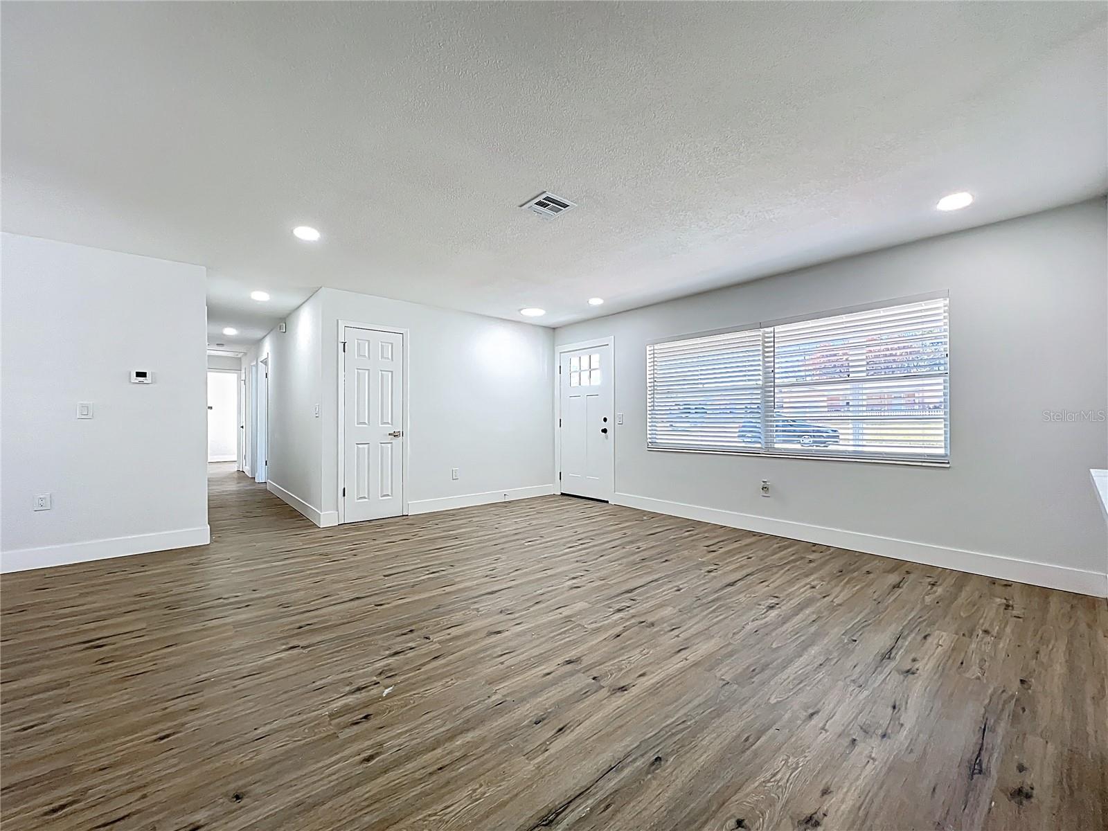 Image 14 of 55 For 615 Hillcrest Avenue