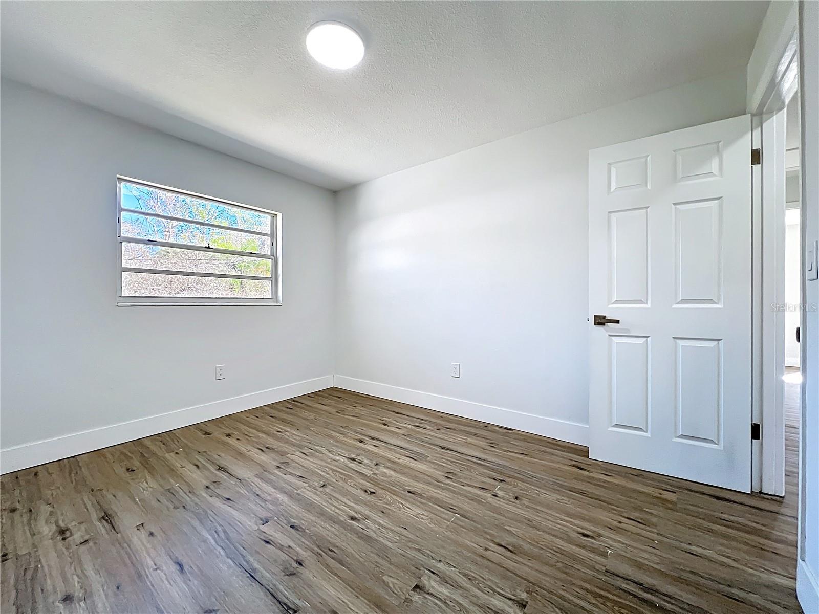 Image 16 of 55 For 615 Hillcrest Avenue