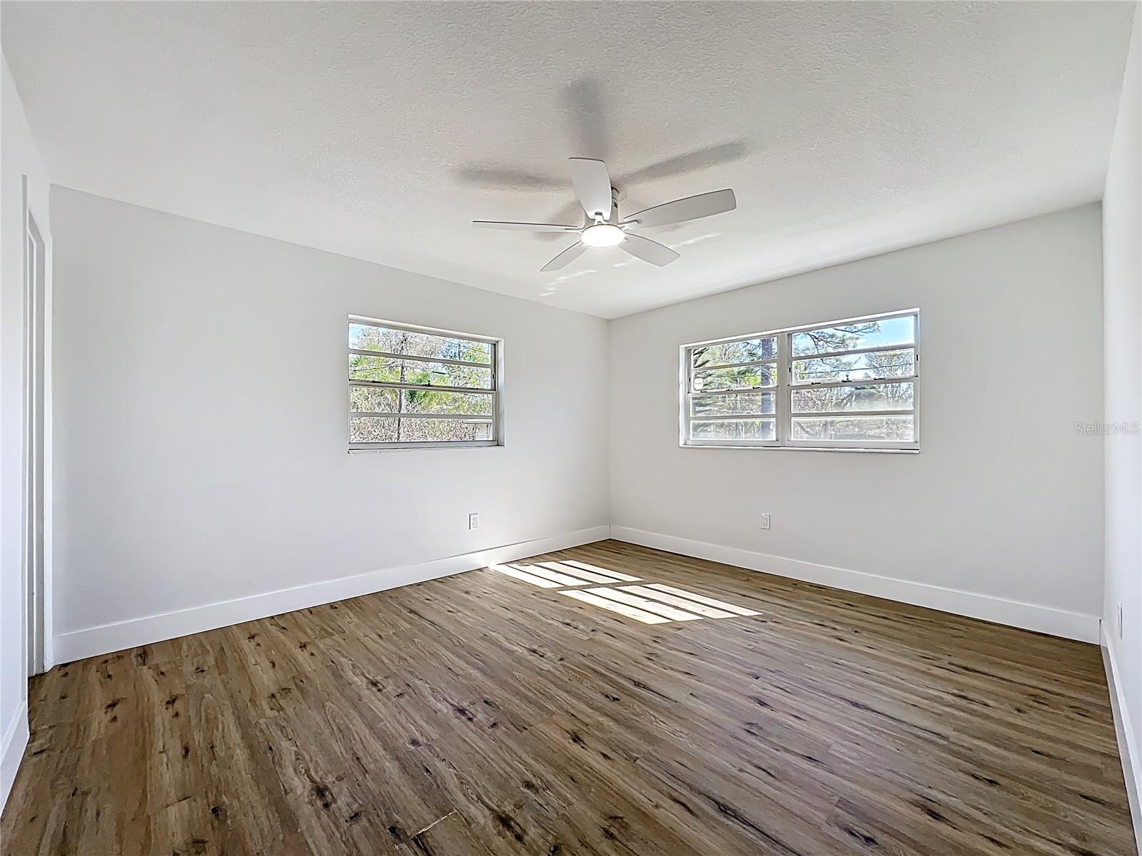 Image 28 of 55 For 615 Hillcrest Avenue