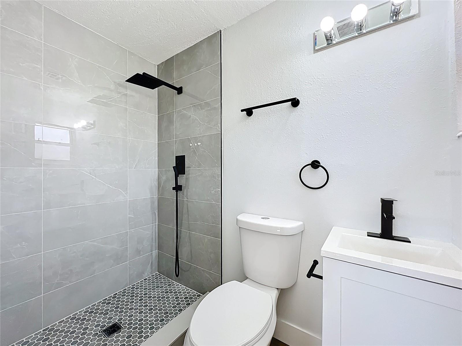 Image 33 of 55 For 615 Hillcrest Avenue