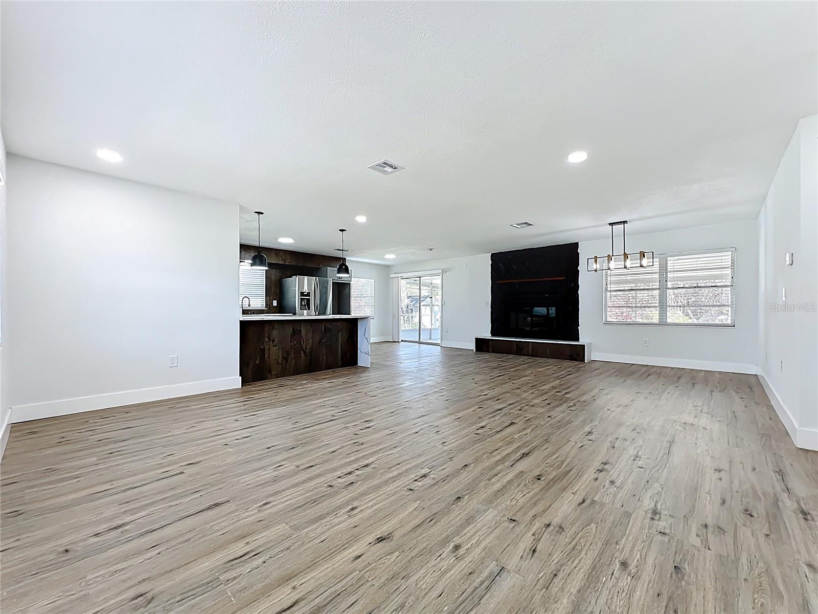 Image 5 of 55 For 615 Hillcrest Avenue