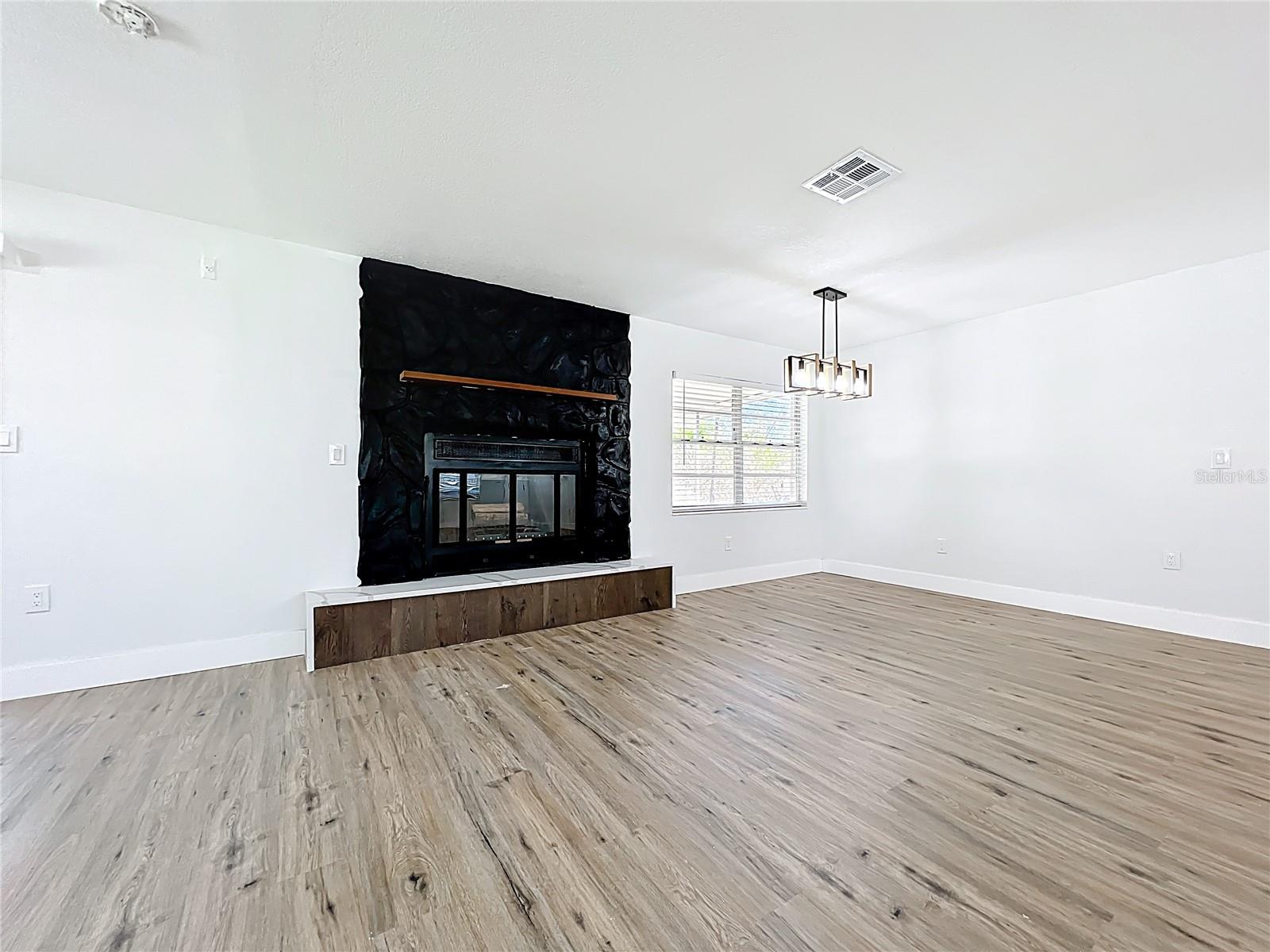 Image 8 of 55 For 615 Hillcrest Avenue