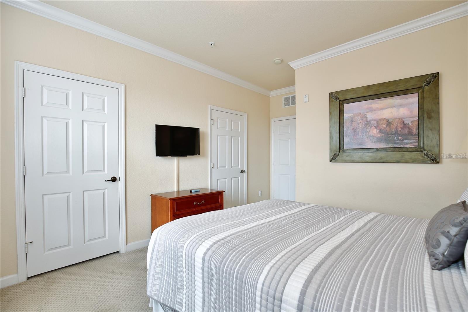 Image 11 of 21 For 1370 Tuscan Terrace 2405