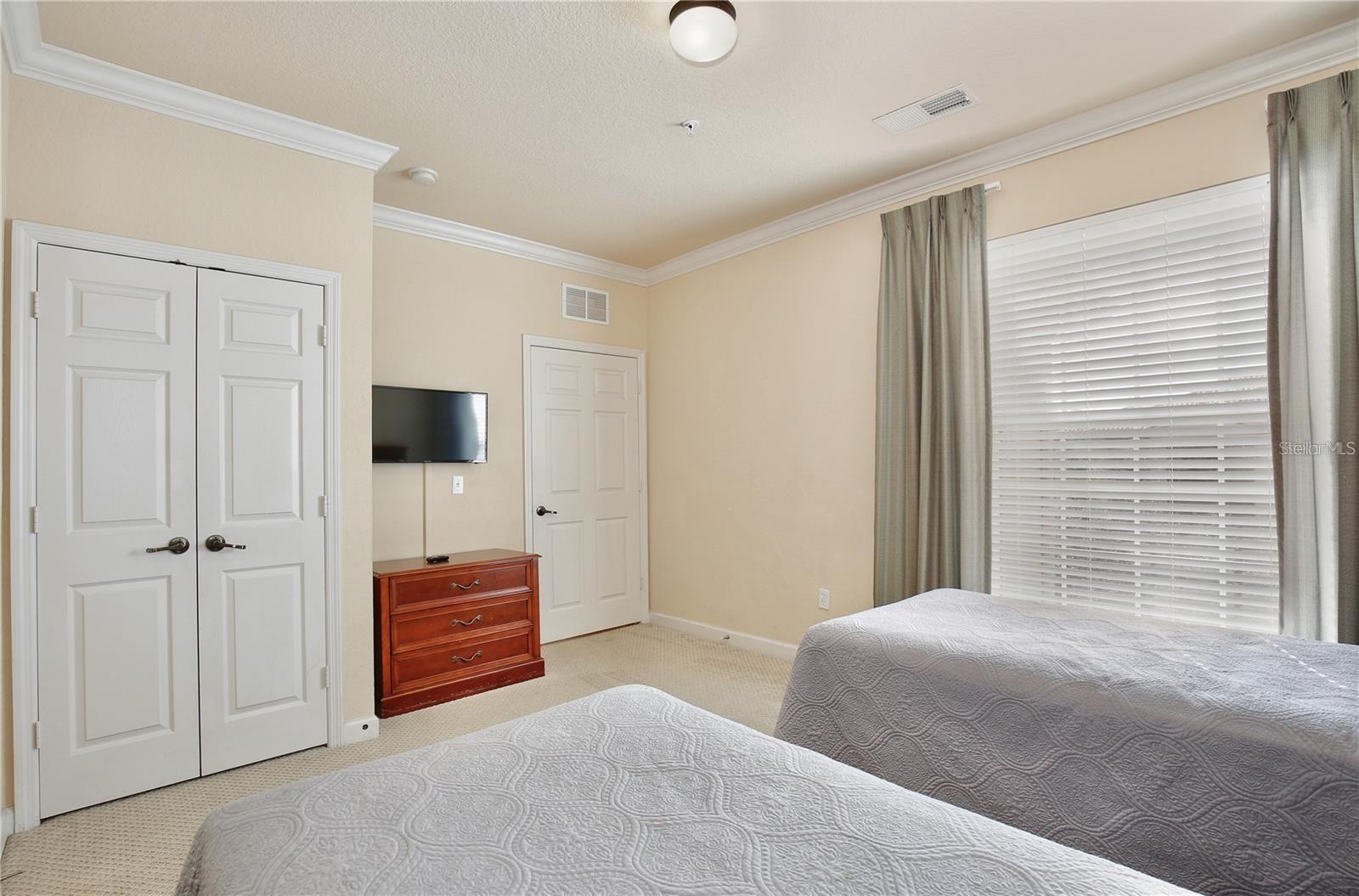 Image 13 of 21 For 1370 Tuscan Terrace 2405