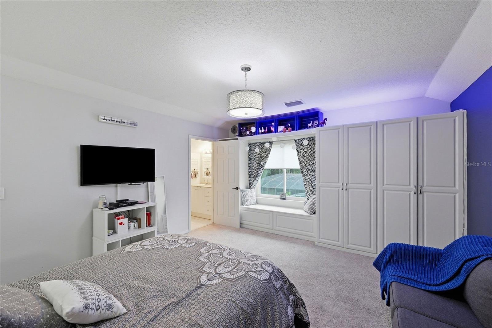 Image 22 of 30 For 587 Masalo Place