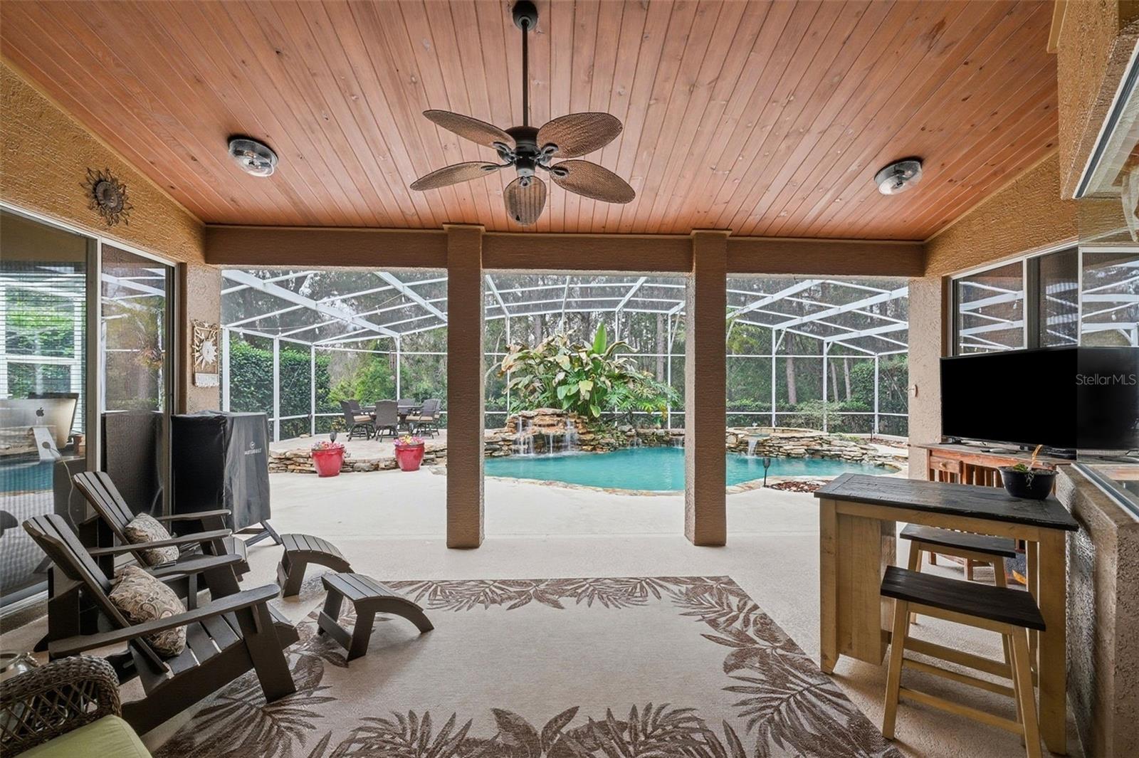 Image 27 of 30 For 587 Masalo Place