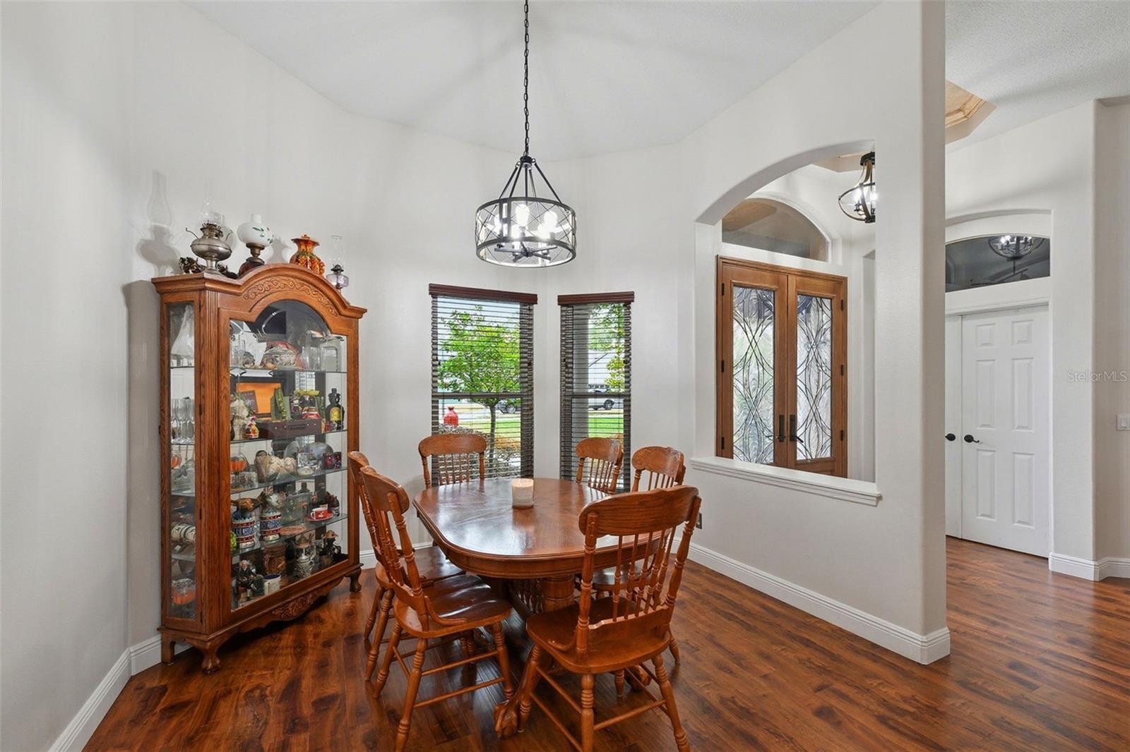 Image 9 of 30 For 587 Masalo Place