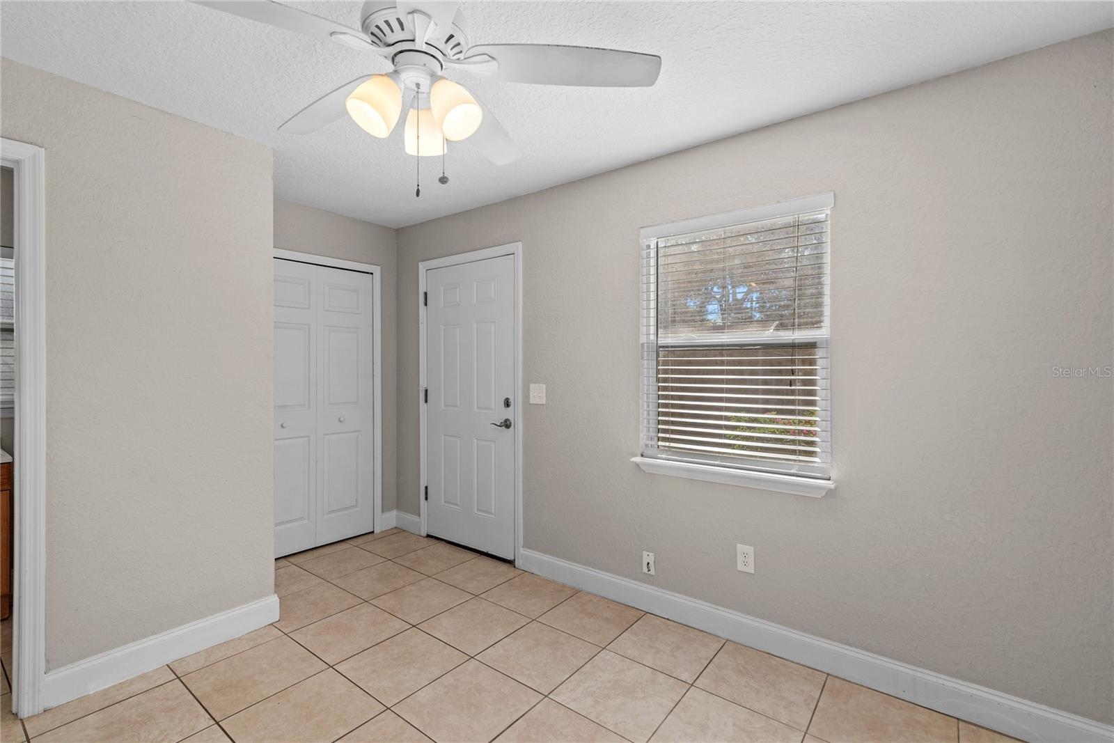 Image 10 of 23 For 210 East Street B