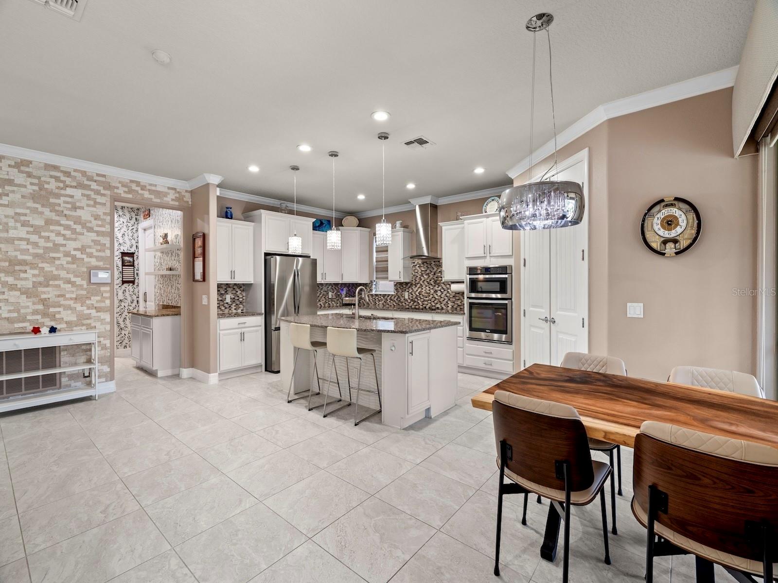 Image 16 of 57 For 2618 Mead Avenue