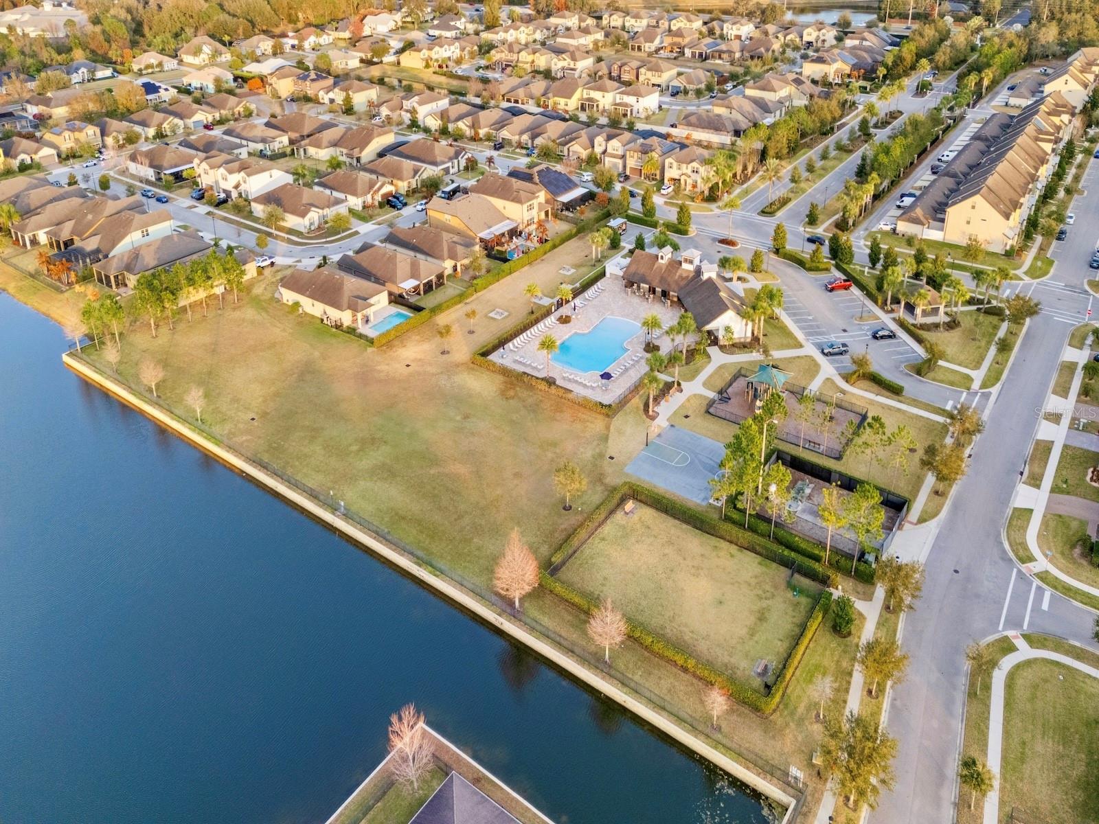 Image 54 of 57 For 2618 Mead Avenue