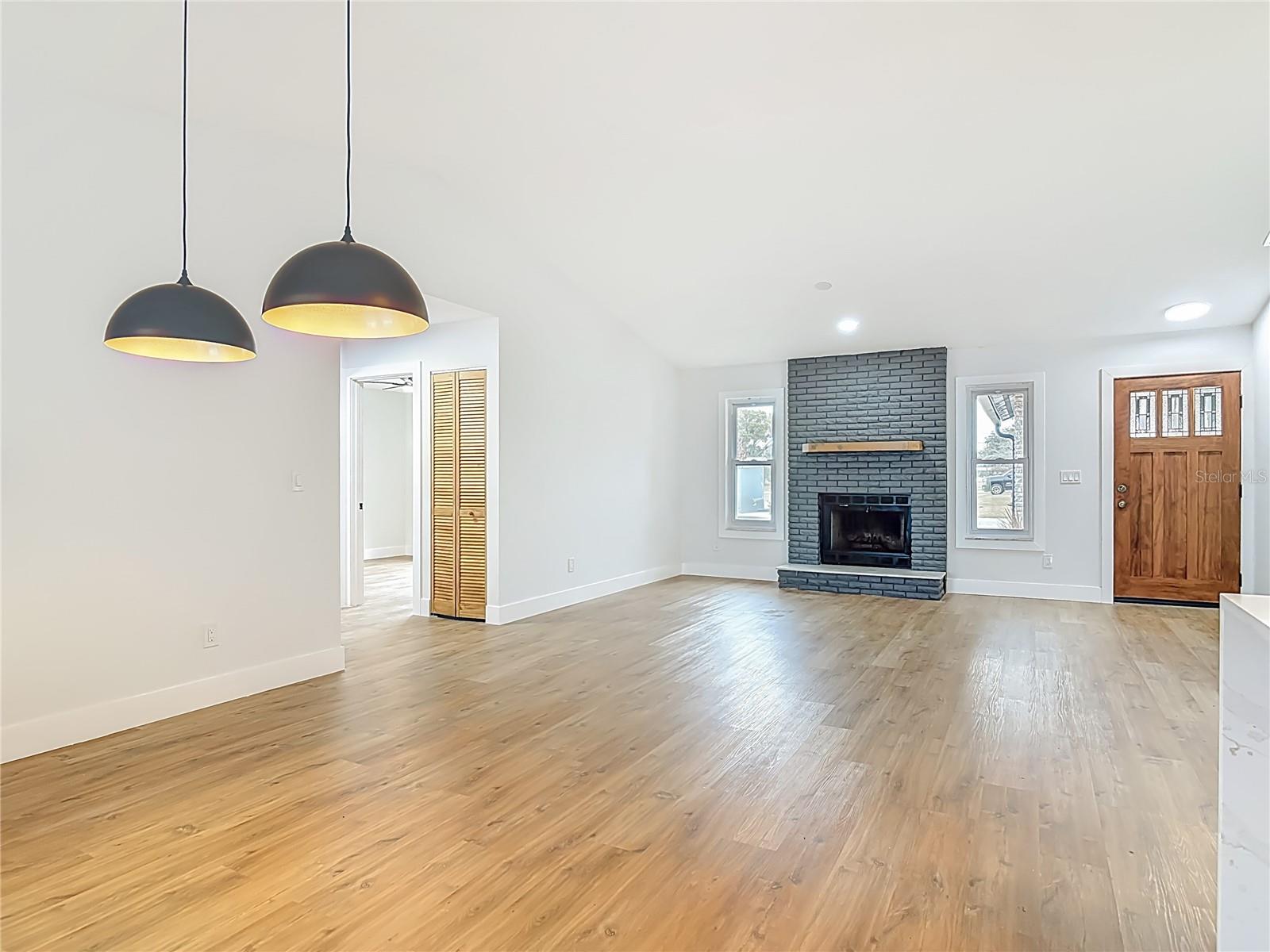 Image 28 of 43 For 2320 Citrus Avenue