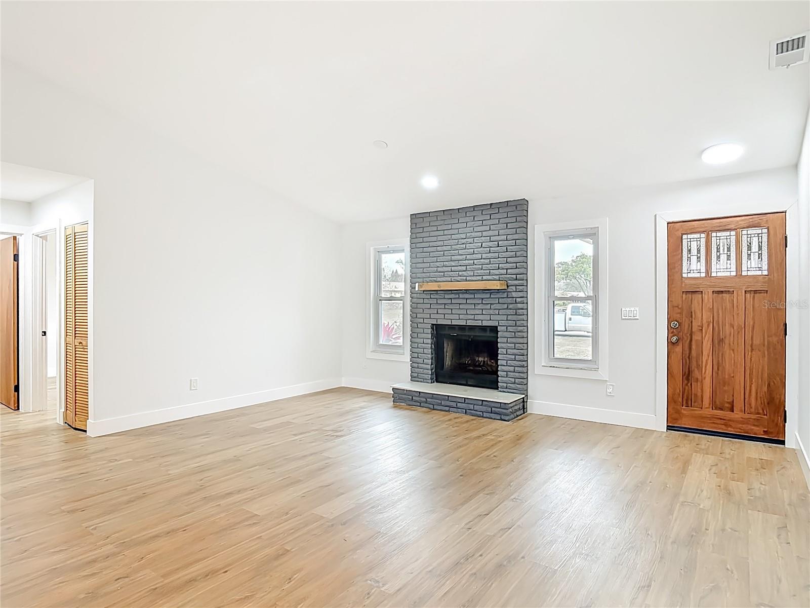 Image 5 of 43 For 2320 Citrus Avenue