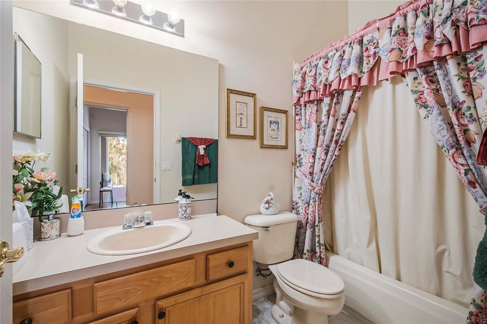 Image 11 of 19 For 469 Mickleton Loop