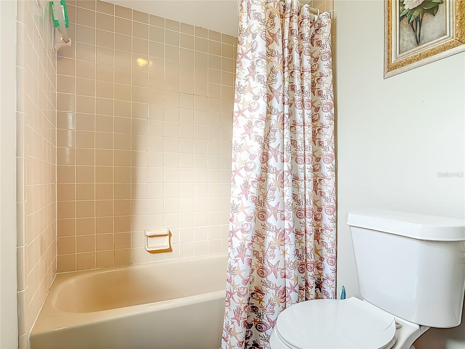 Image 34 of 47 For 2091 Oldham Avenue