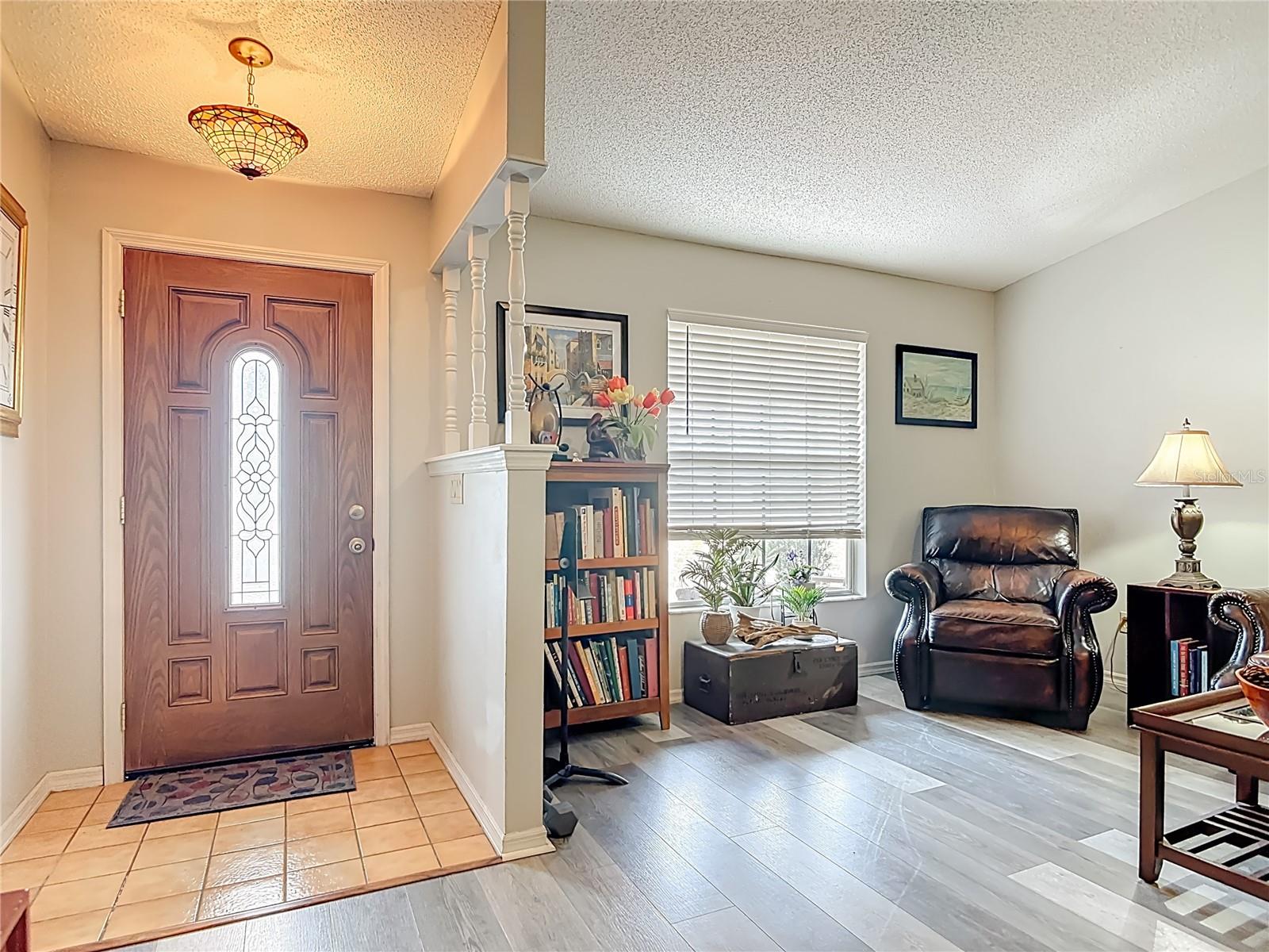 Image 5 of 47 For 2091 Oldham Avenue