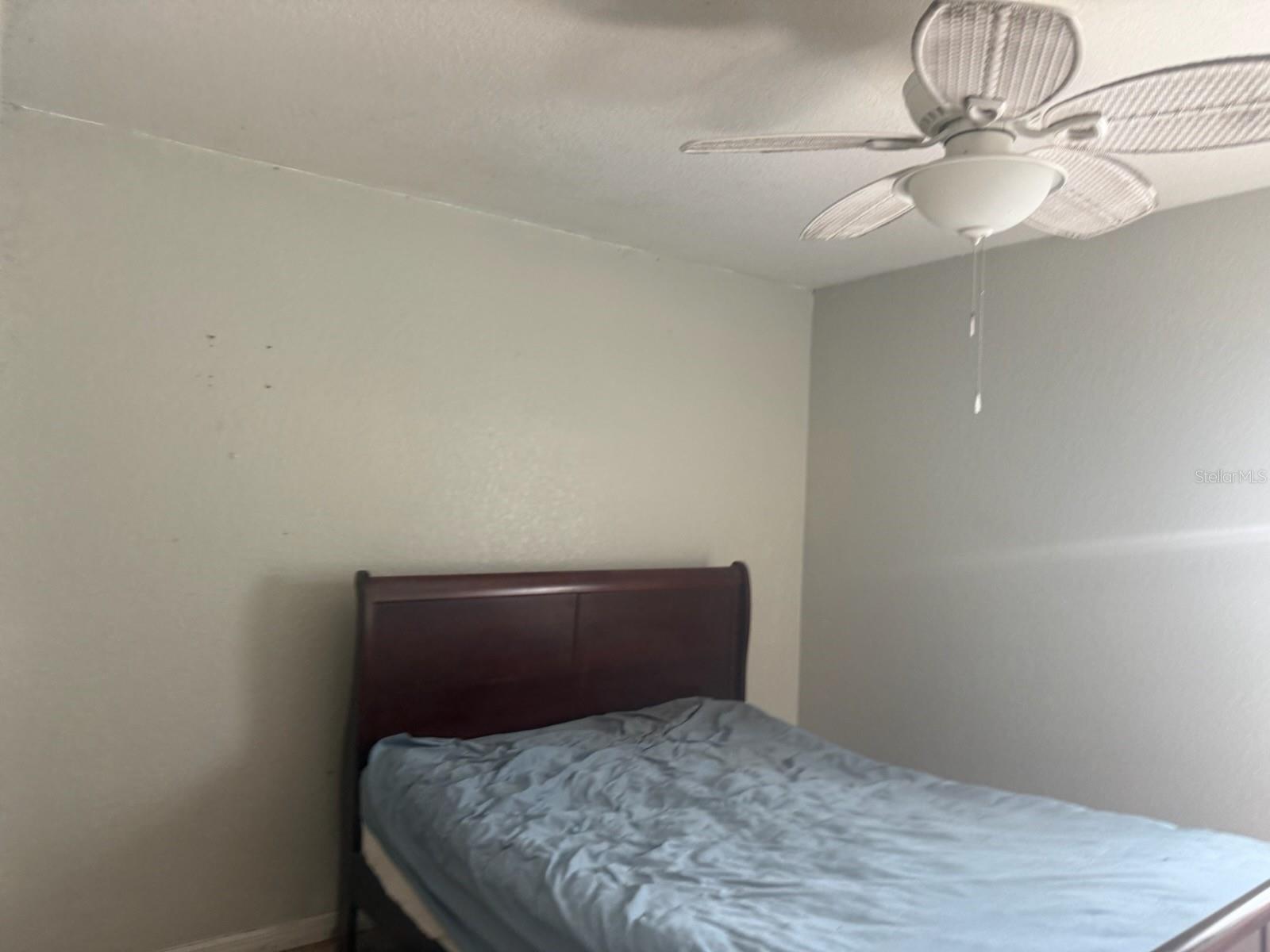 Image 10 of 19 For 415 Garrett Ridge Court