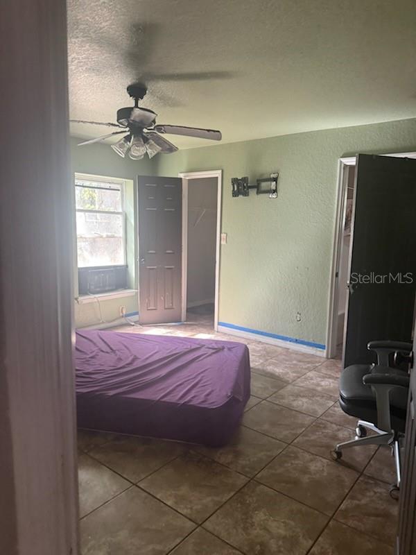 Image 12 of 19 For 415 Garrett Ridge Court