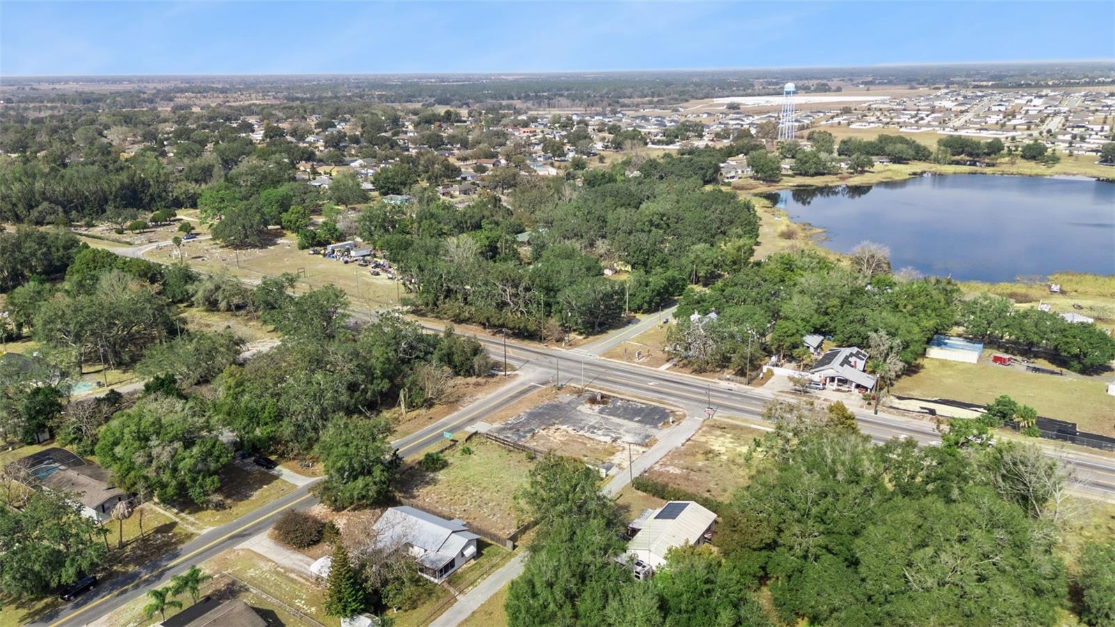 Image 13 of 23 For 331 Myers Boulevard