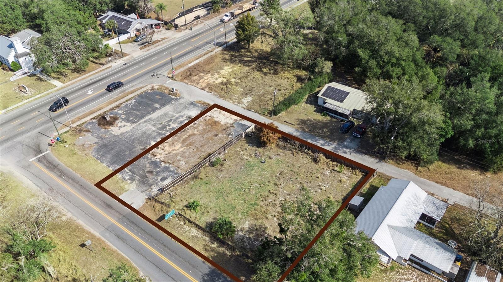 Image 18 of 23 For 331 Myers Boulevard