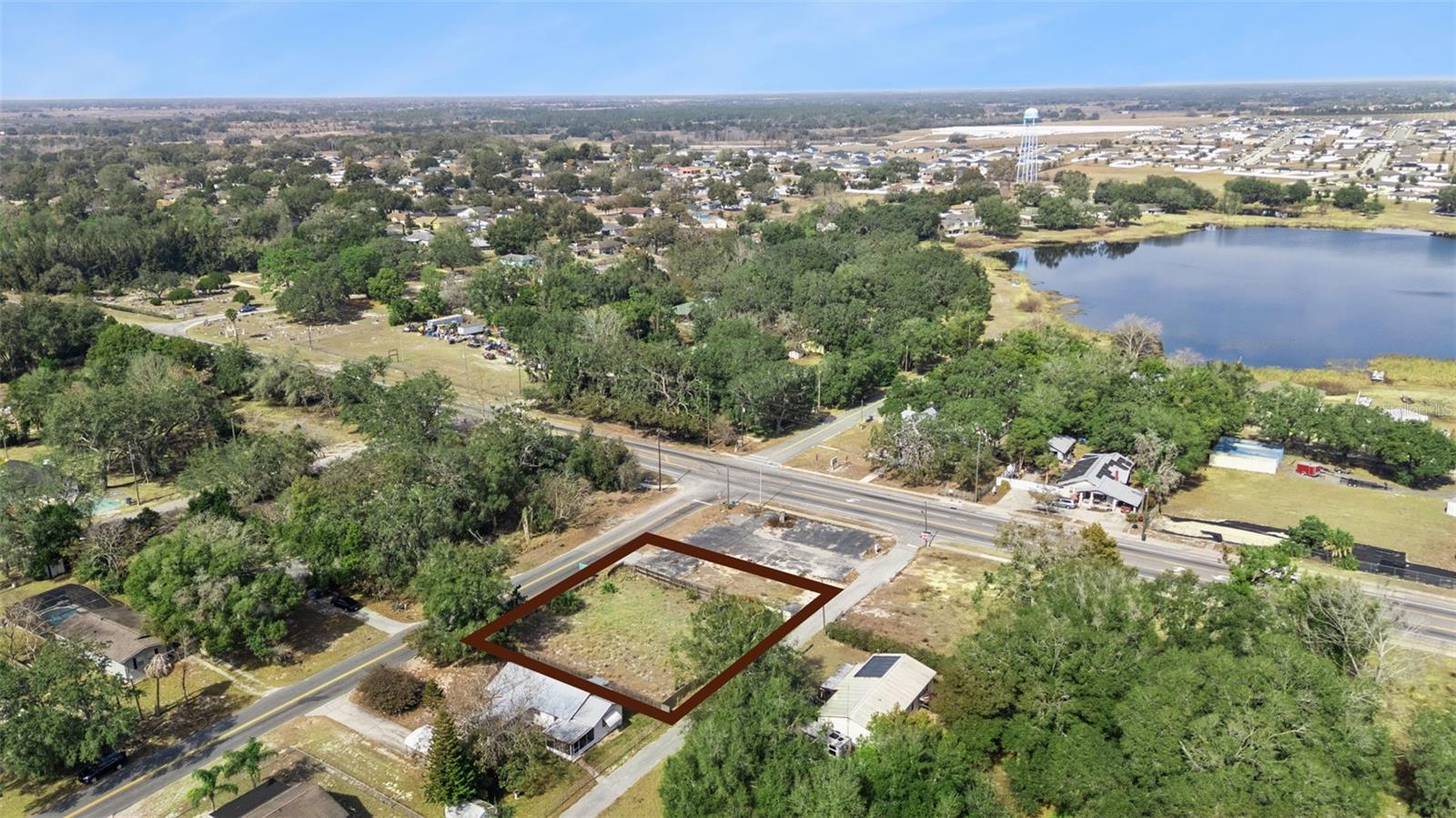 Image 19 of 23 For 331 Myers Boulevard