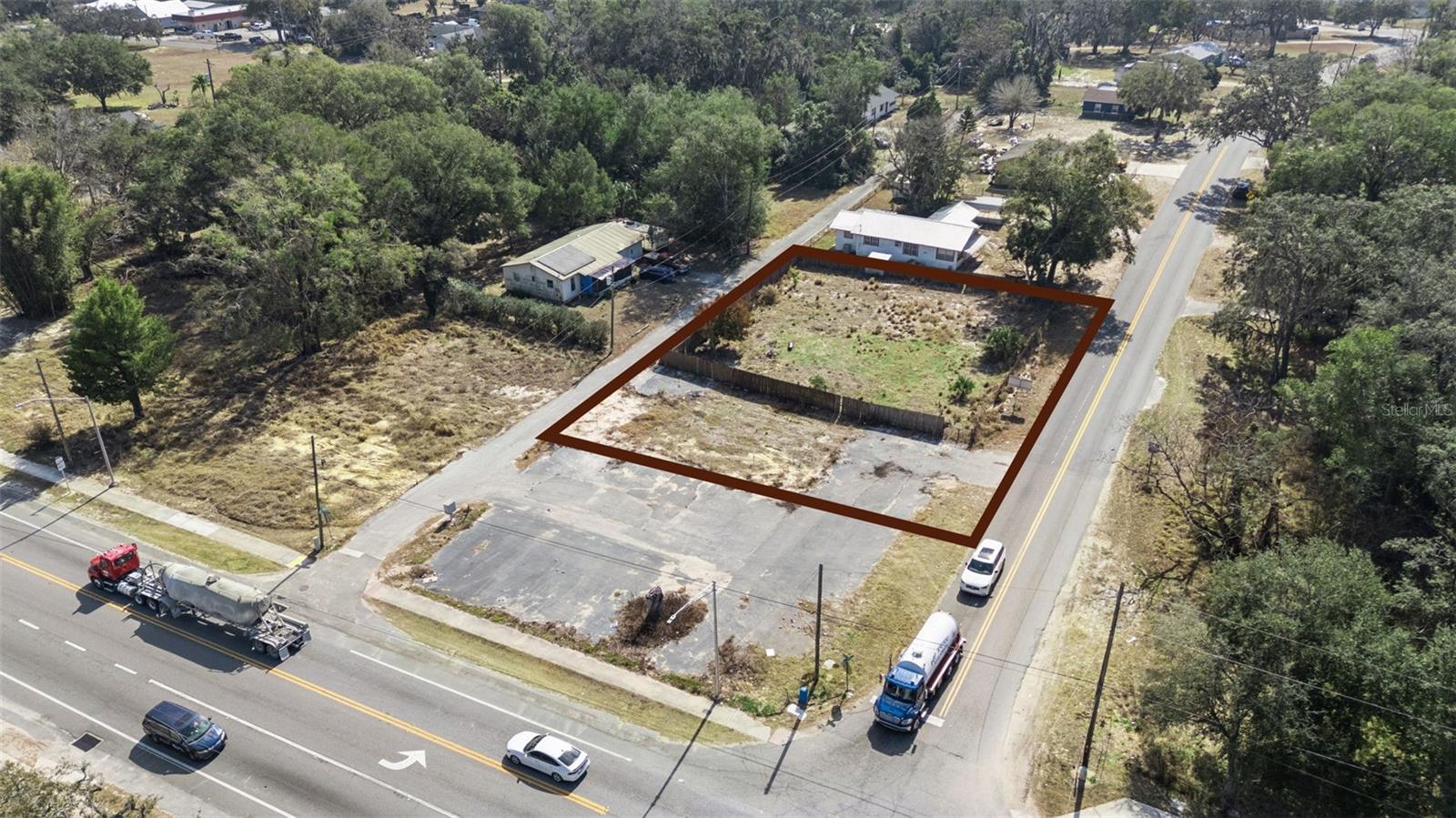 Image 20 of 23 For 331 Myers Boulevard