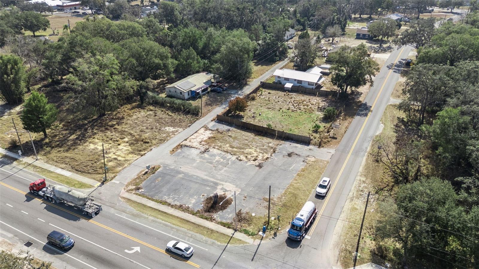 Image 3 of 23 For 331 Myers Boulevard