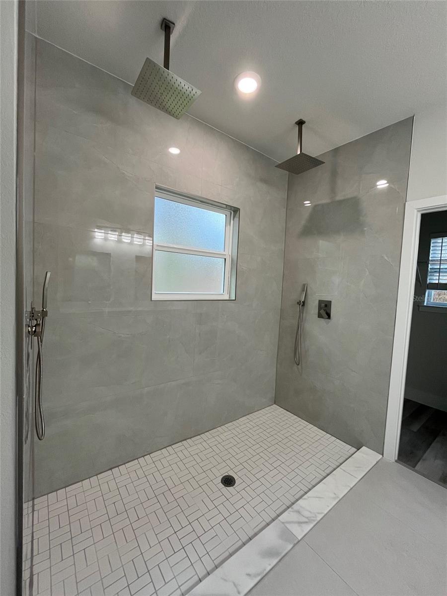 Image 11 of 22 For 6440 Canfield Way